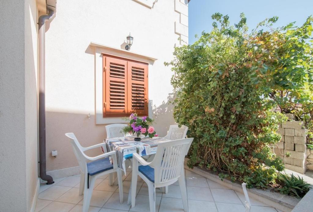 Apartments Longo Supetar Zewnętrze zdjęcie