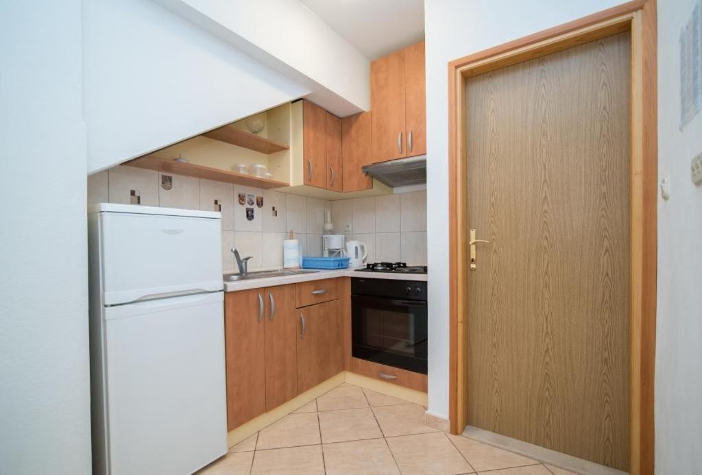Apartments Longo Supetar Zewnętrze zdjęcie